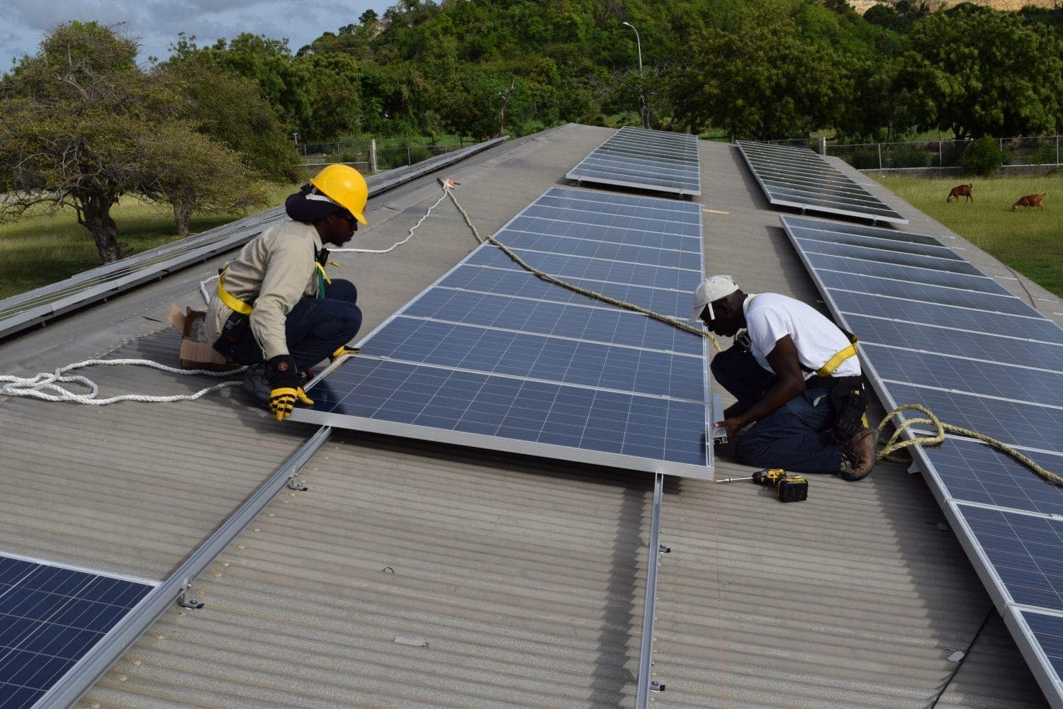 rooftop-solar-panels-Antigua-PVEnergy