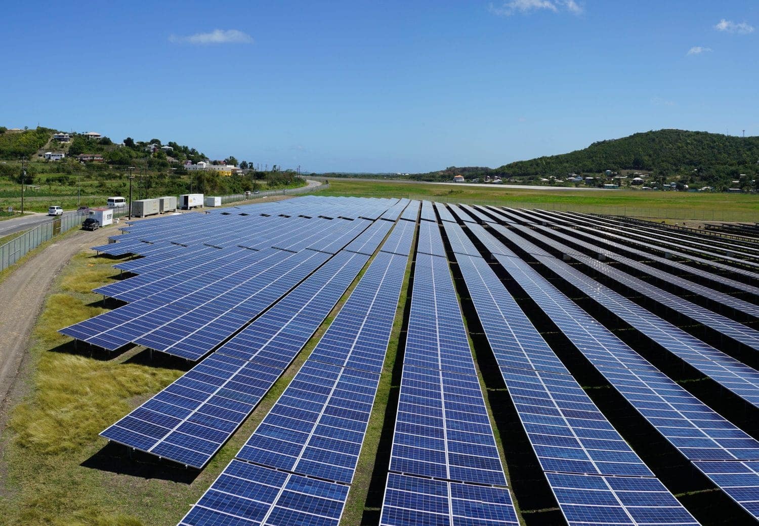 sun2live-solar-power-plant-Antigua-airport-ThemeecoGroup